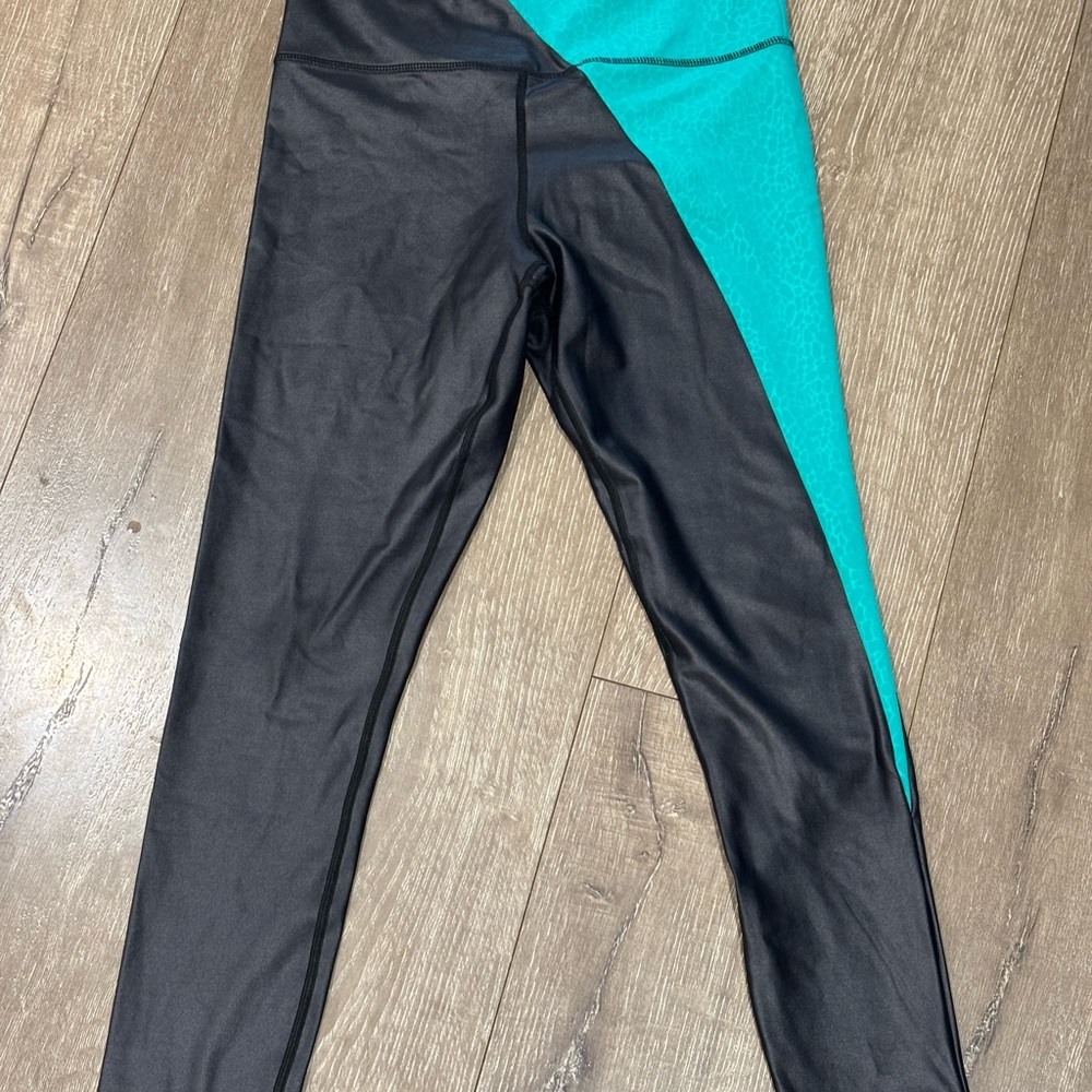 ZYIA Active Black and Teal Leggings